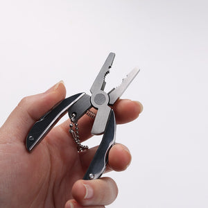 Portable Stainless Steel Multifunction Foldaway Tools Keychain.